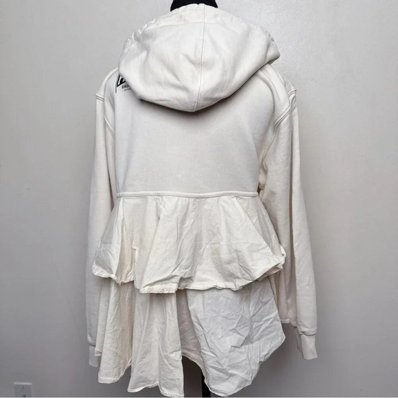 Zara Womens Small Snoopy Peanut Limited Tier Back Beige Hoodie - Picture 3 of 16